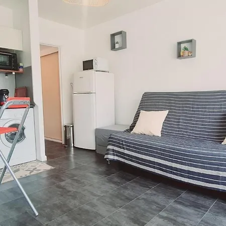 Apartment Escale Avec Piscine Le Grau-du-Roi